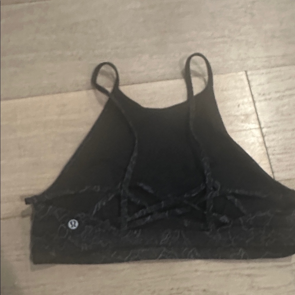 Lululemon High Neck Strappy Bra sz 10